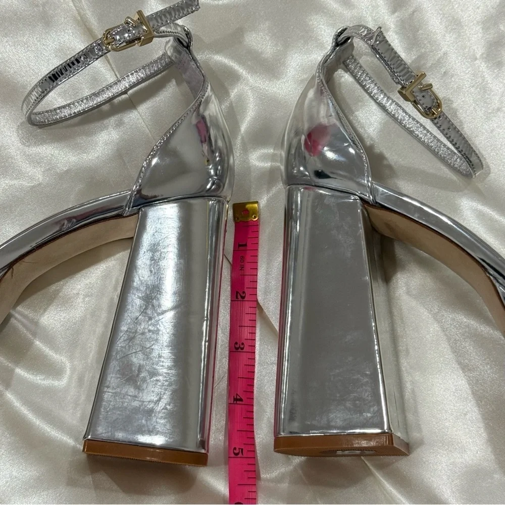 Larroude Ari Pump Heels Platform Closed Toe Specchio Leather Silver Size 9 New